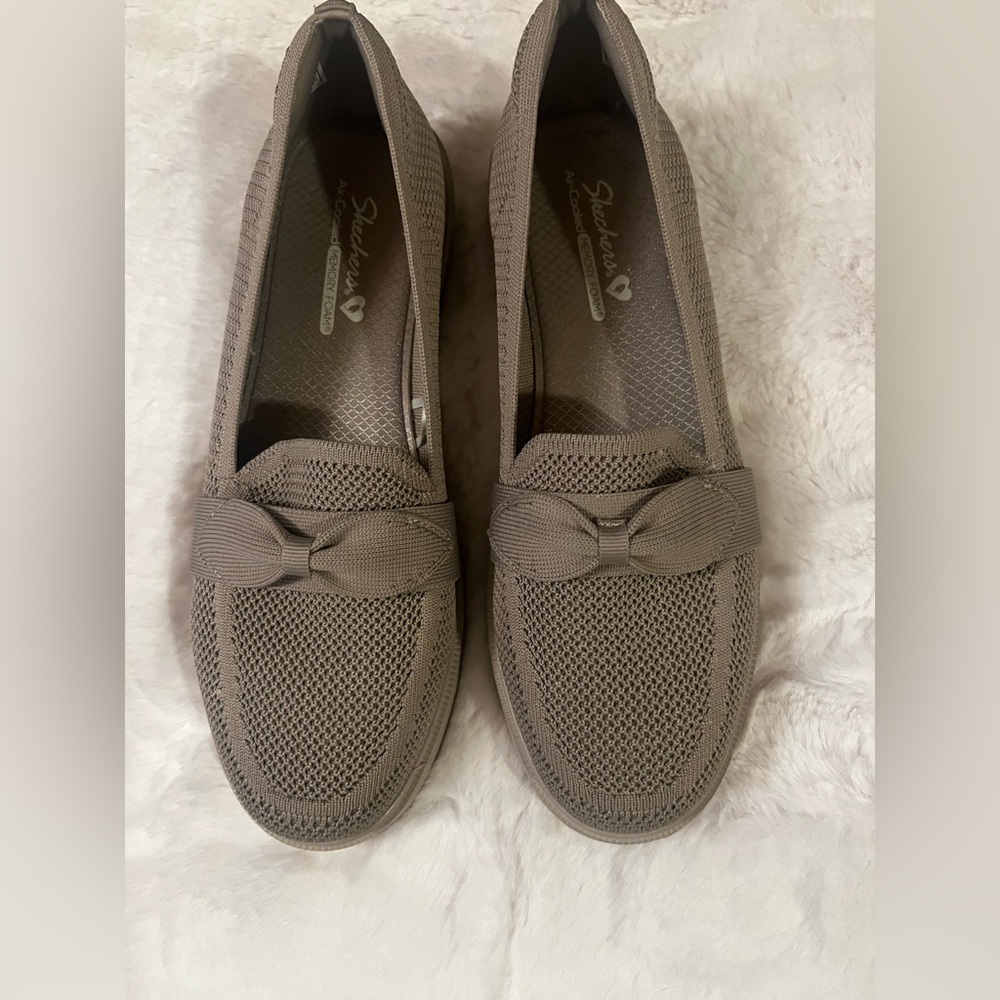 Skechers Taupe Mesh Bow Slip-On Flats